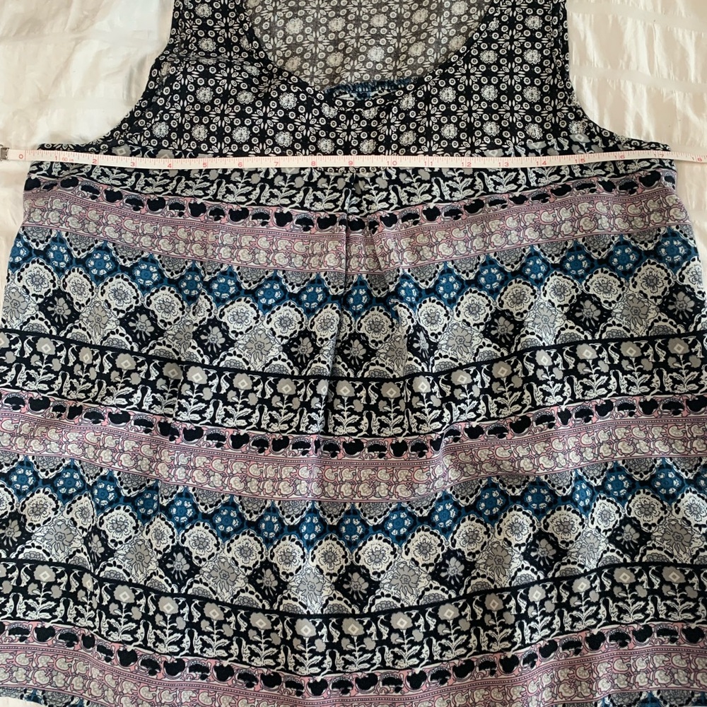 Cozy Casual Print Tank - Picture 11 of 16